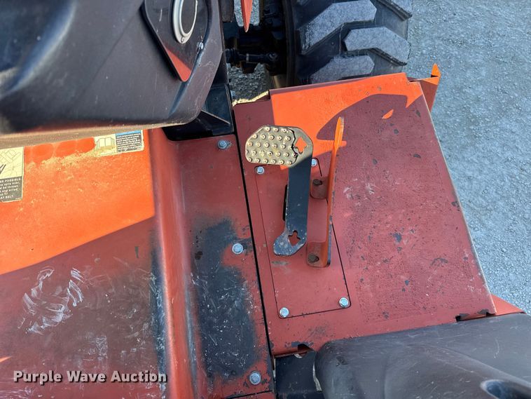 image for item ER0327 2007 Ditch Witch RT55 trencher