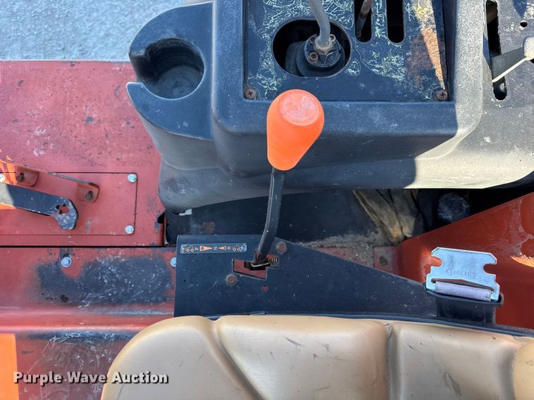 image for item ER0327 2007 Ditch Witch RT55 trencher