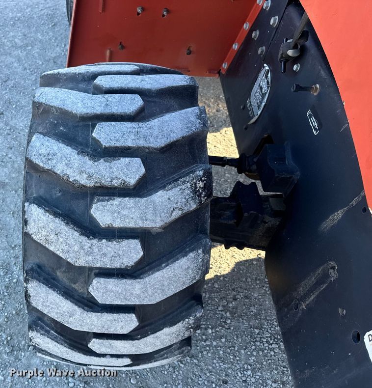 image for item ER0327 2007 Ditch Witch RT55 trencher