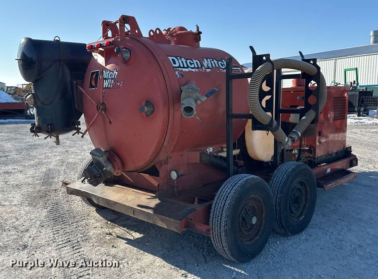 image for item ER0328 Ditch witch FX50 vacuum excavator