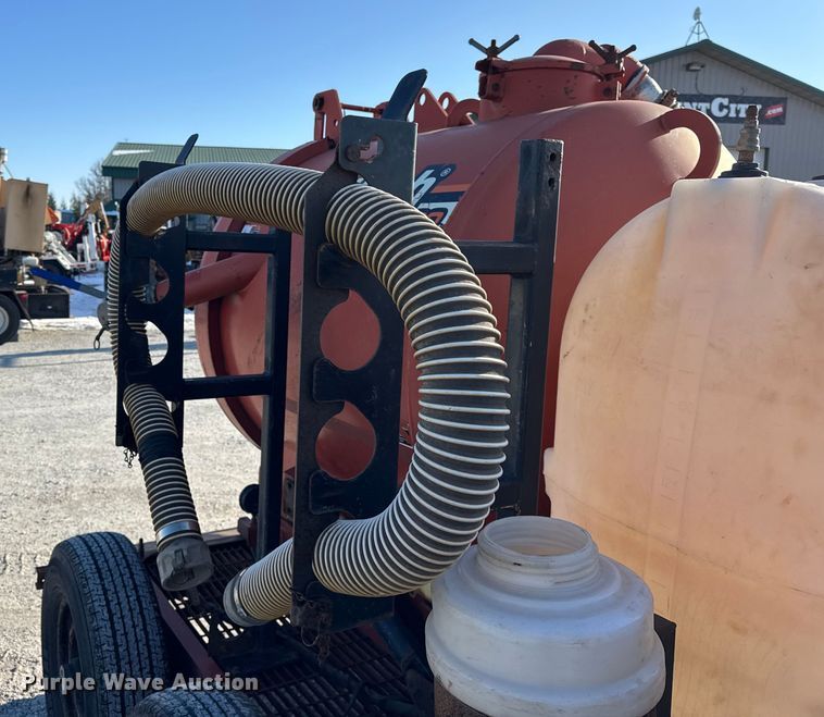 image for item ER0328 Ditch witch FX50 vacuum excavator