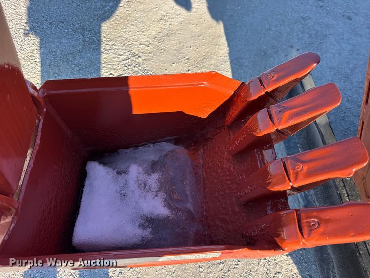 image for item ER0329 2005 Ditch Witch RT36 trencher