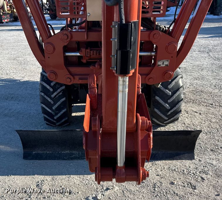 image for item ER0329 2005 Ditch Witch RT36 trencher
