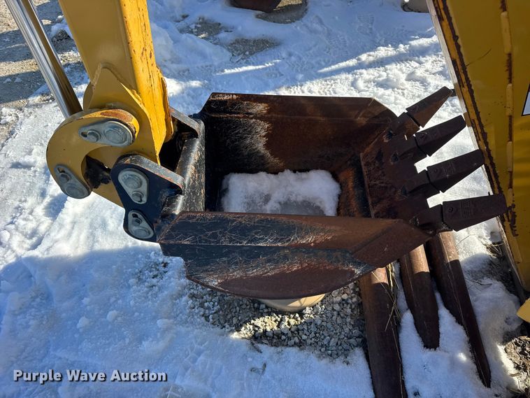 image for item ER0330 Vermeer B1250I2 backhoe