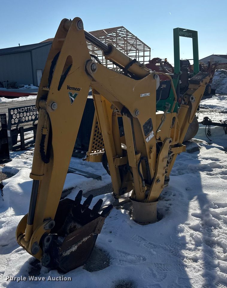 image for item ER0331 Vermeer B750 backhoe