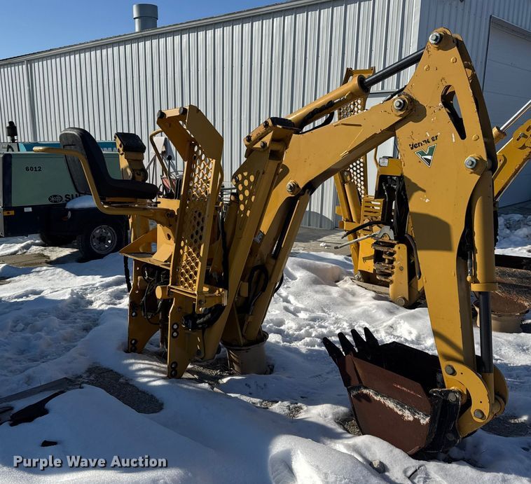 image for item ER0331 Vermeer B750 backhoe