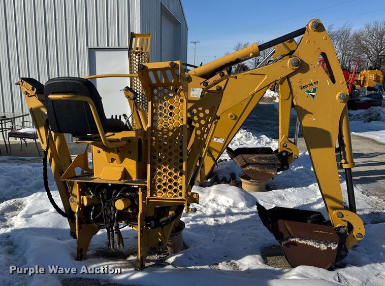 image for item ER0331 Vermeer B750 backhoe