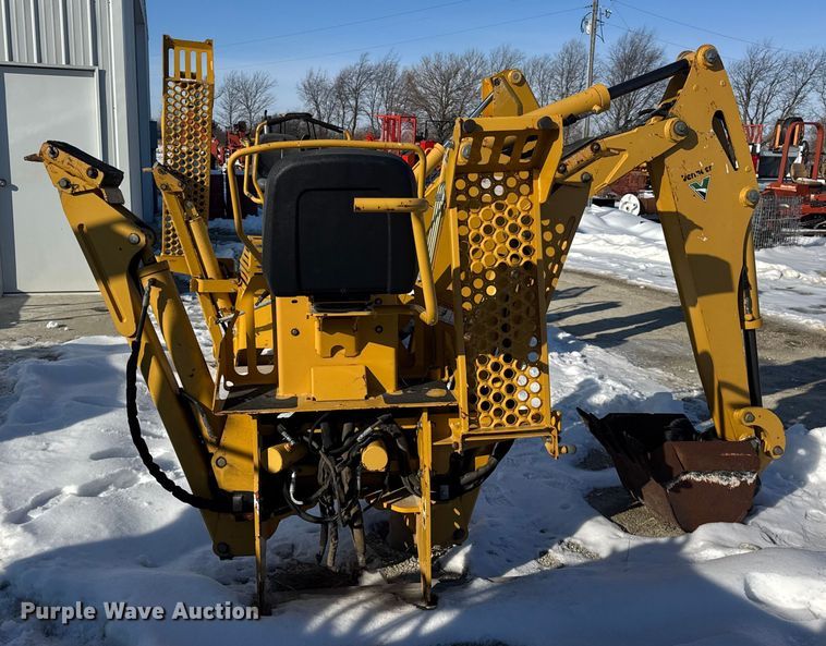 image for item ER0331 Vermeer B750 backhoe