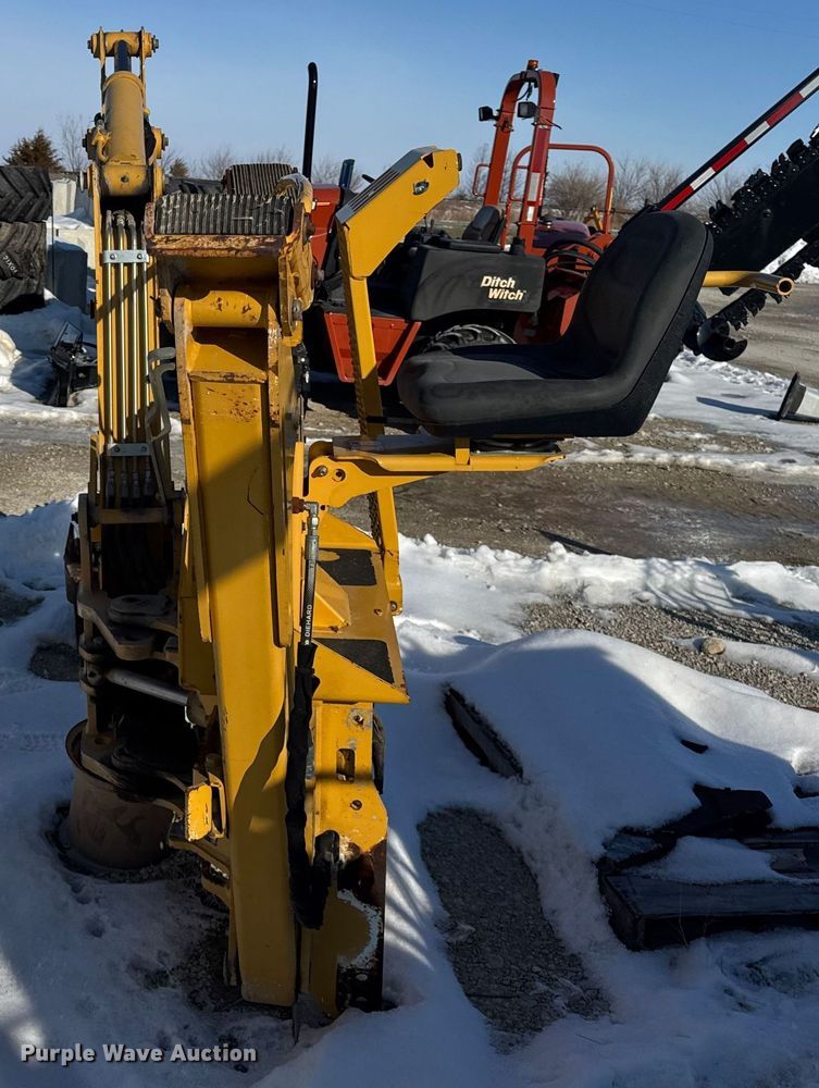 image for item ER0331 Vermeer B750 backhoe