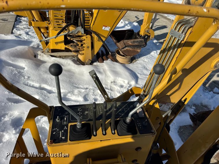 image for item ER0331 Vermeer B750 backhoe