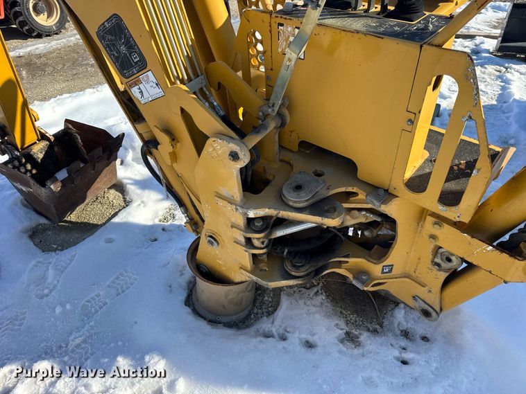 image for item ER0331 Vermeer B750 backhoe
