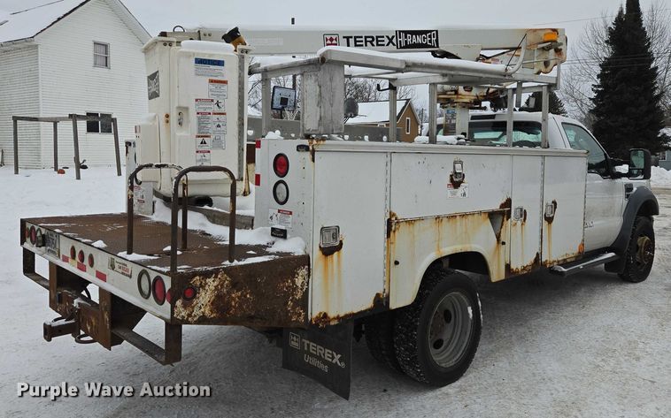 image for item ES2593 2008 Ford F450 bucket truck