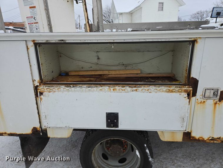 image for item ES2593 2008 Ford F450 bucket truck