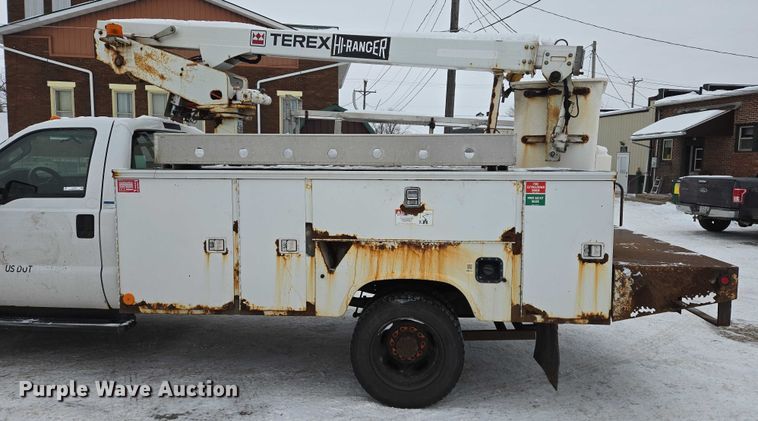 image for item ES2593 2008 Ford F450 bucket truck