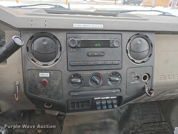 image for item ES2593 2008 Ford F450 bucket truck