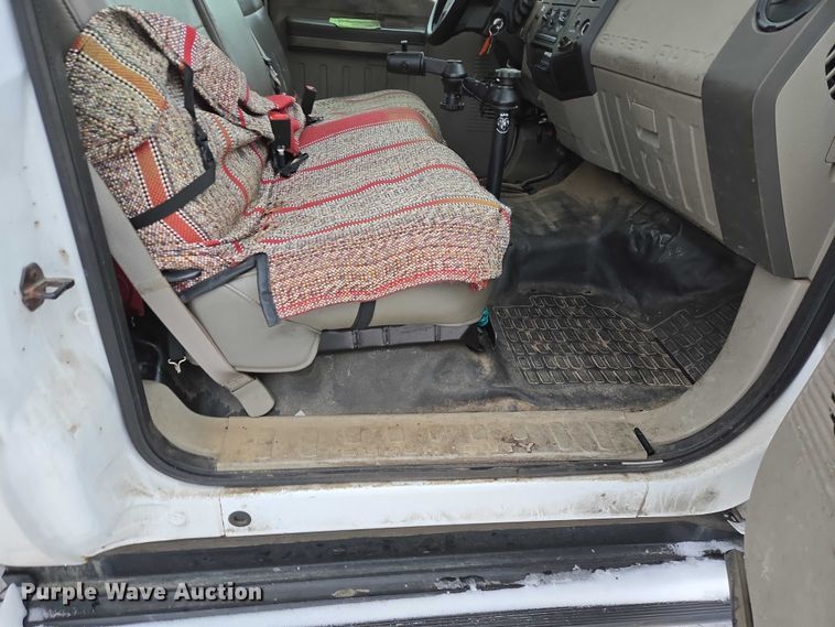 image for item ES2593 2008 Ford F450 bucket truck