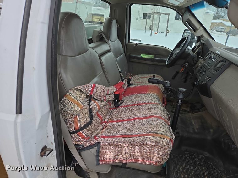 image for item ES2593 2008 Ford F450 bucket truck