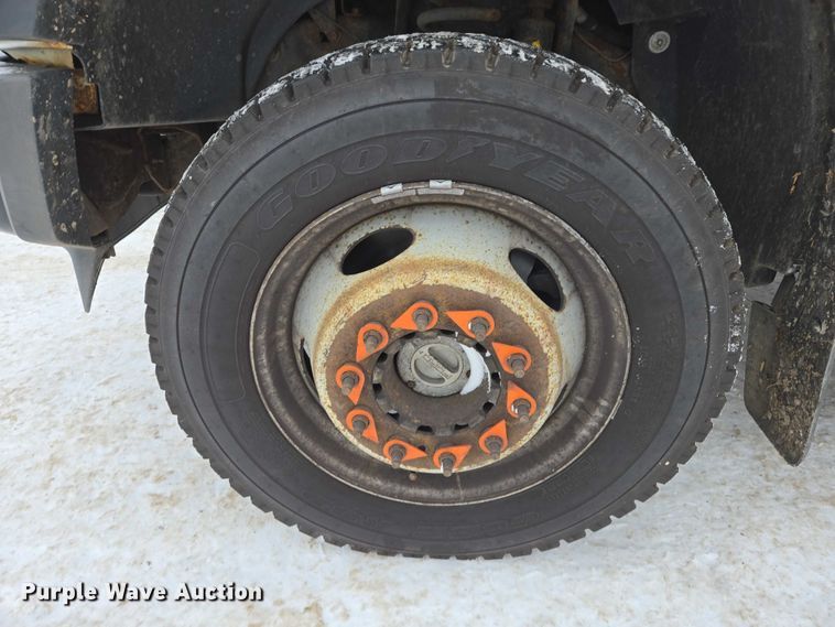 image for item ES2593 2008 Ford F450 bucket truck