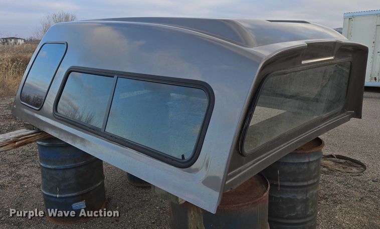 image for item ES2621 Leer pickup topper