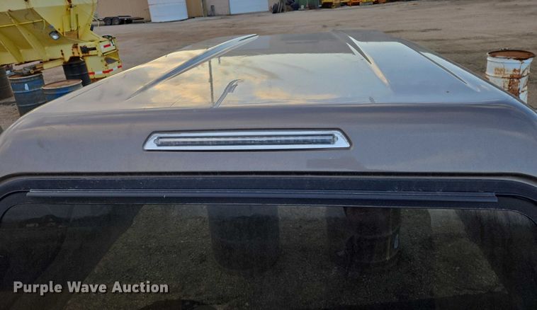 image for item ES2621 Leer pickup topper