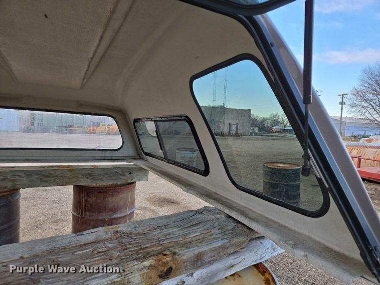 image for item ES2621 Leer pickup topper