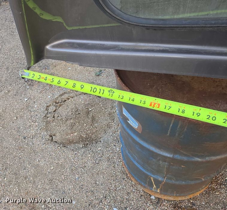 image for item ES2621 Leer pickup topper