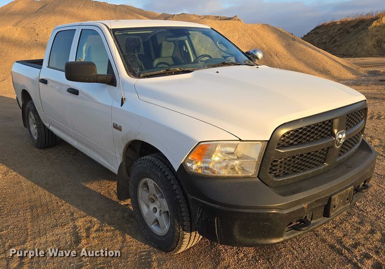 image for item ES2622 2017 RAM 1500 Crew Cab pickup truck