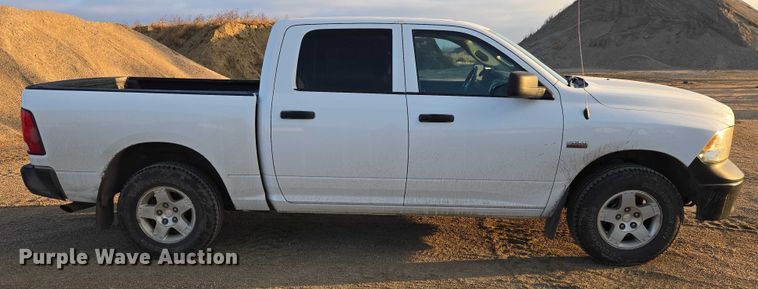 image for item ES2622 2017 RAM 1500 Crew Cab pickup truck