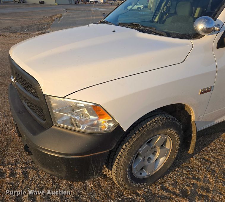 image for item ES2622 2017 RAM 1500 Crew Cab pickup truck