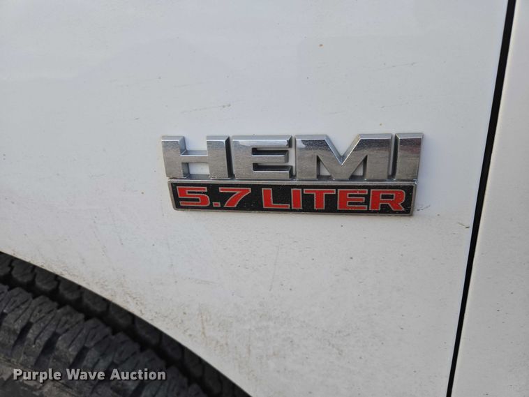 image for item ES2622 2017 RAM 1500 Crew Cab pickup truck