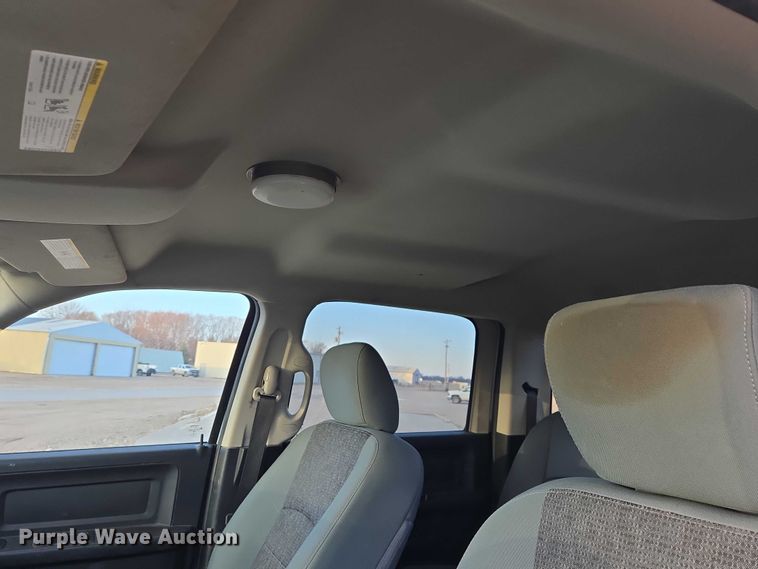 image for item ES2622 2017 RAM 1500 Crew Cab pickup truck