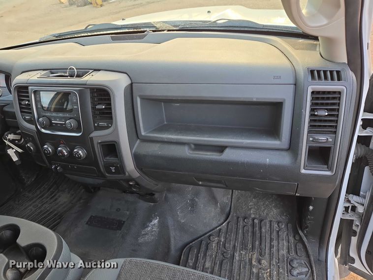 image for item ES2622 2017 RAM 1500 Crew Cab pickup truck