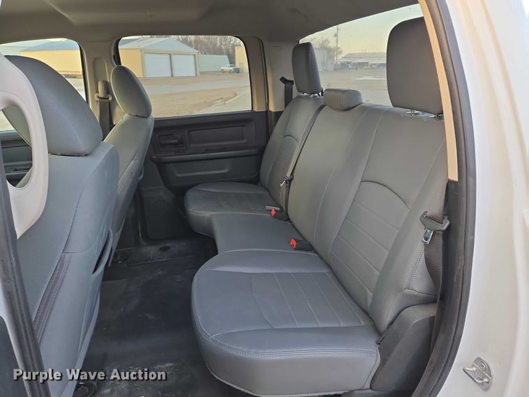 image for item ES2622 2017 RAM 1500 Crew Cab pickup truck