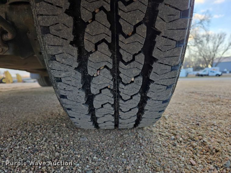 image for item ES2622 2017 RAM 1500 Crew Cab pickup truck