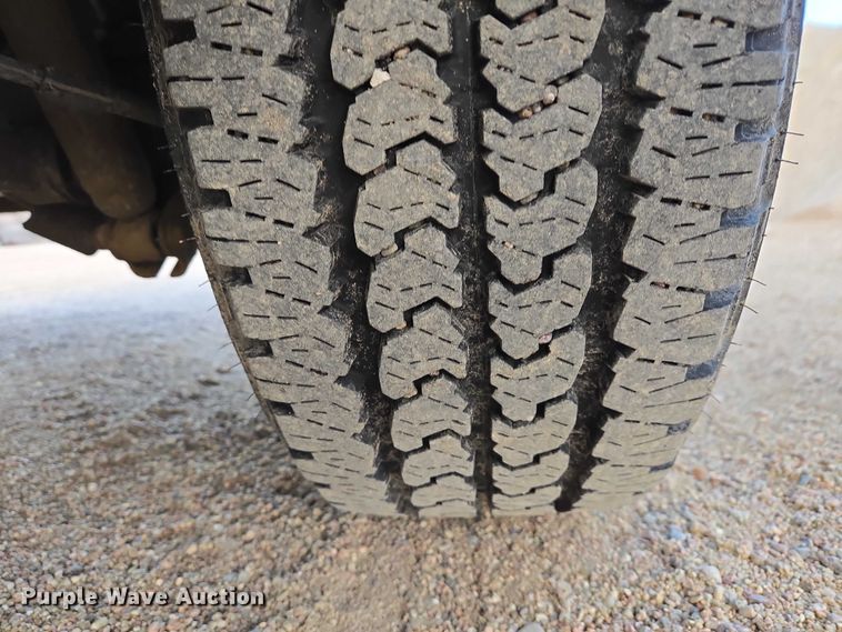 image for item ES2622 2017 RAM 1500 Crew Cab pickup truck