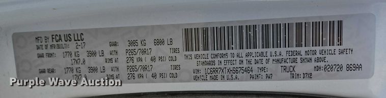 image for item ES2622 2017 RAM 1500 Crew Cab pickup truck