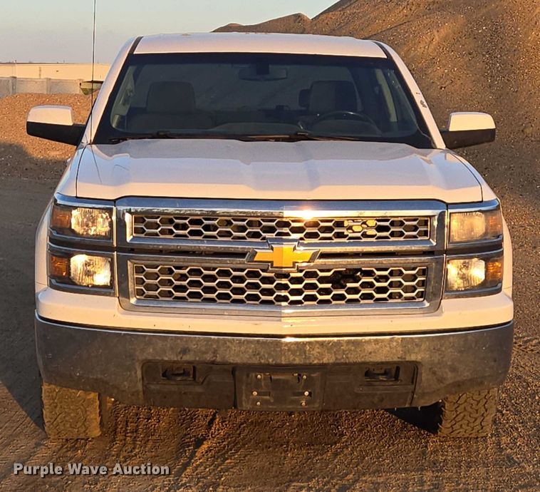 image for item ES2623 2015 Chevrolet Silverado 1500 Crew Cab pickup truck