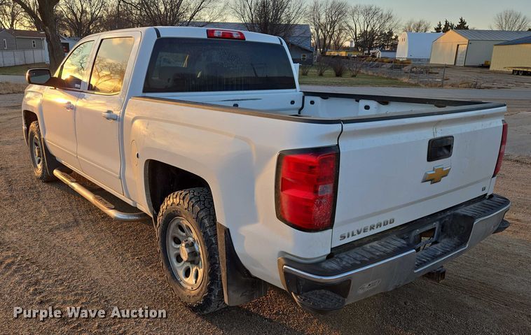 image for item ES2623 2015 Chevrolet Silverado 1500 Crew Cab pickup truck