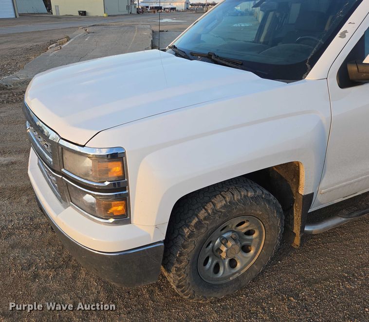 image for item ES2623 2015 Chevrolet Silverado 1500 Crew Cab pickup truck