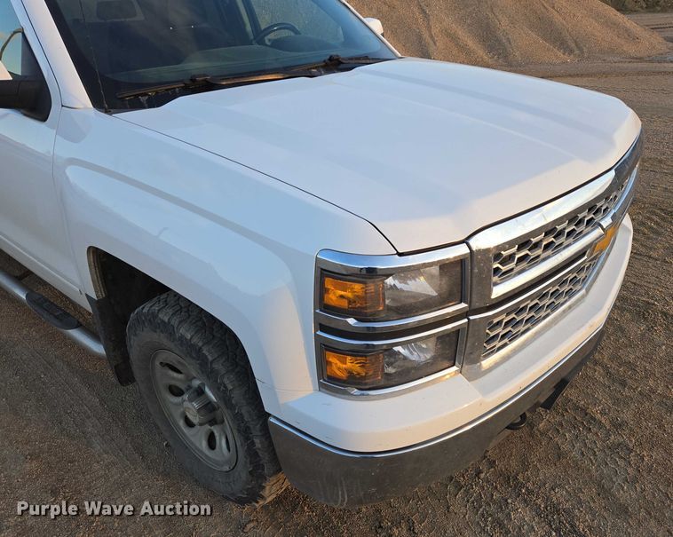 image for item ES2623 2015 Chevrolet Silverado 1500 Crew Cab pickup truck