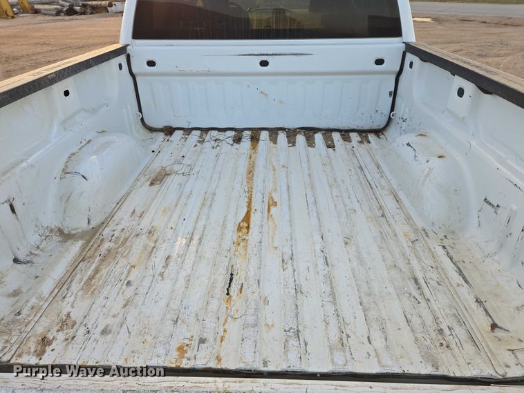 image for item ES2623 2015 Chevrolet Silverado 1500 Crew Cab pickup truck