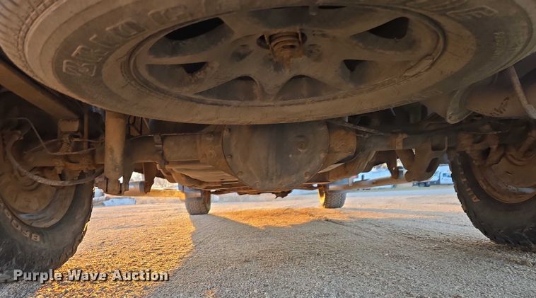 image for item ES2623 2015 Chevrolet Silverado 1500 Crew Cab pickup truck