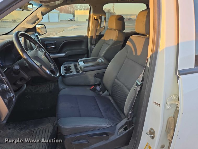 image for item ES2623 2015 Chevrolet Silverado 1500 Crew Cab pickup truck