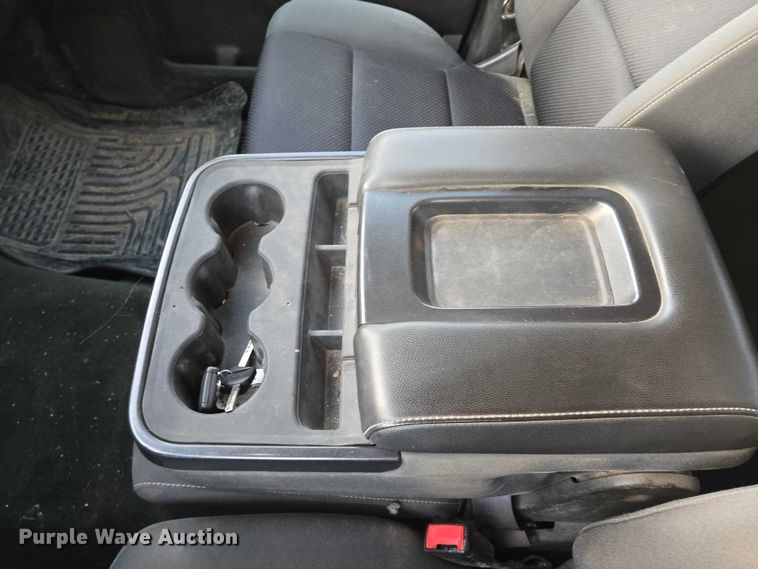 image for item ES2623 2015 Chevrolet Silverado 1500 Crew Cab pickup truck