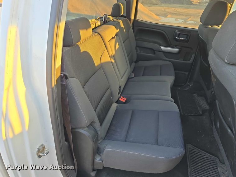 image for item ES2623 2015 Chevrolet Silverado 1500 Crew Cab pickup truck