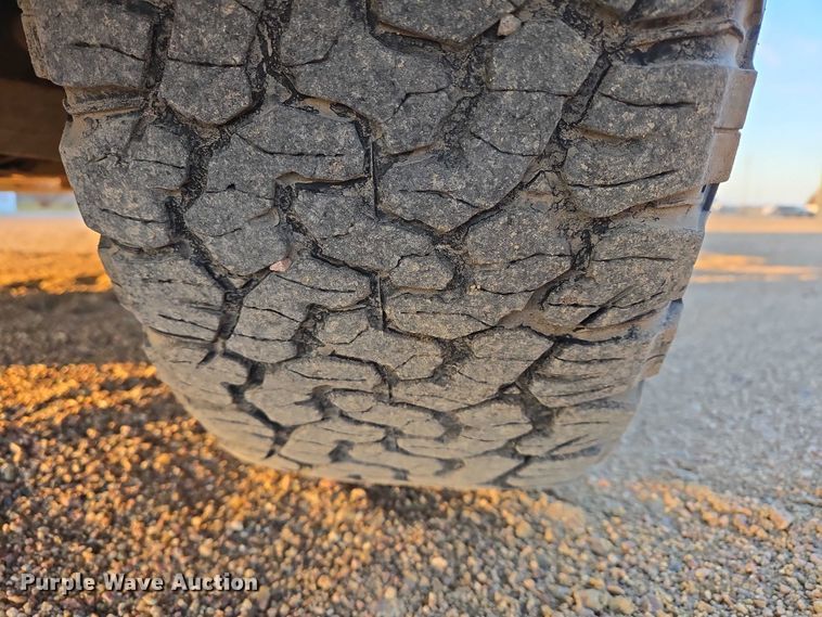 image for item ES2623 2015 Chevrolet Silverado 1500 Crew Cab pickup truck