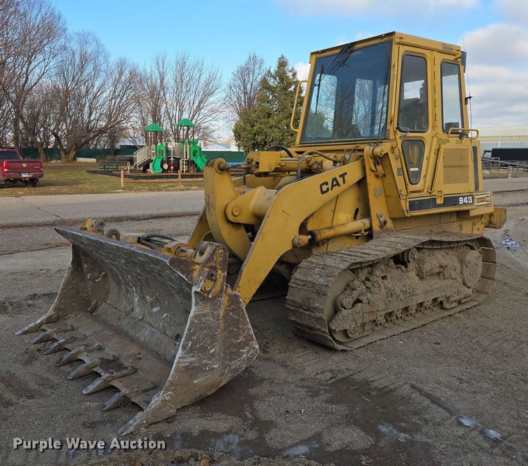 image for item ES2624 1989 Caterpillar 943 track loader