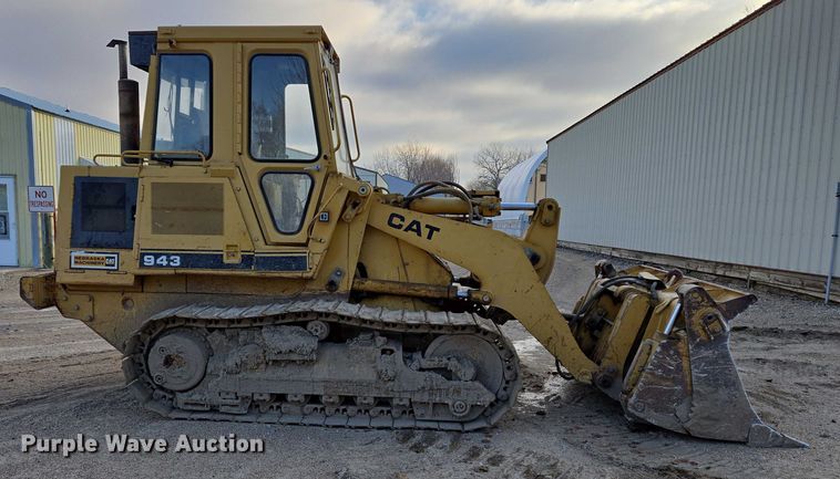 image for item ES2624 1989 Caterpillar 943 track loader