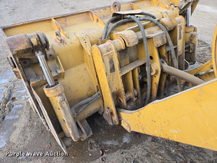 image for item ES2624 1989 Caterpillar 943 track loader