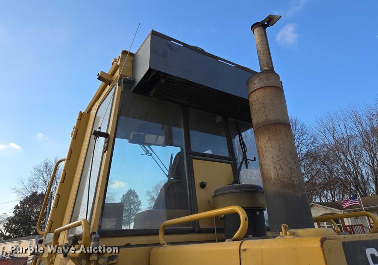 image for item ES2624 1989 Caterpillar 943 track loader